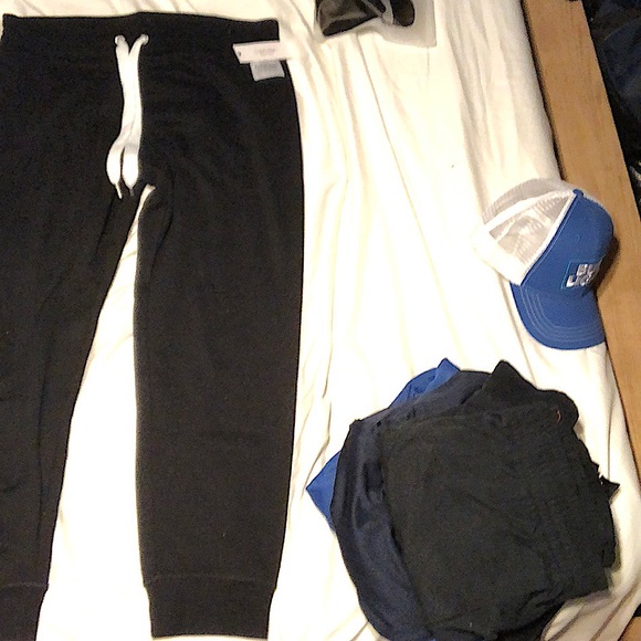 Brand new with tags Calvin Klein black sweatpants - Picture 3 of 4